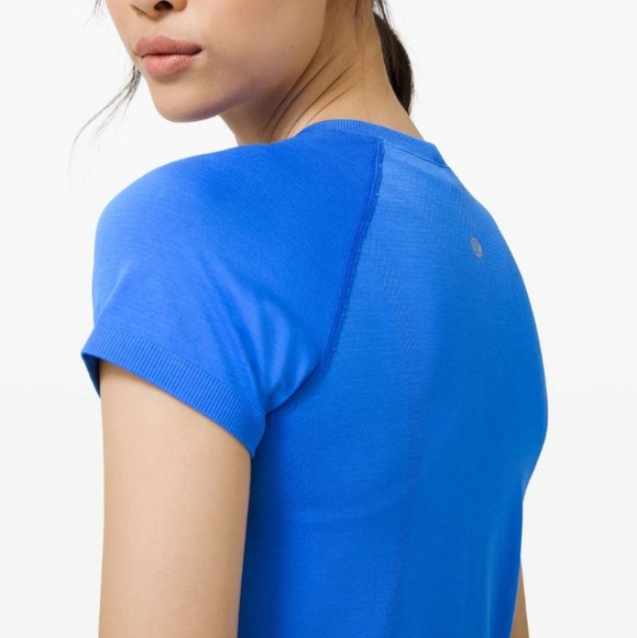 Lululemon Swiftly Tech Short Sleeve Sz 4 - Picture 2 of 8